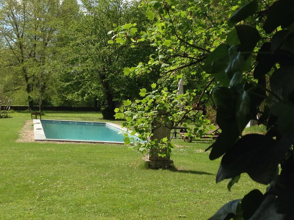 La Rebiere D'Or, B&B Et Gite Mouleydier Exterior photo